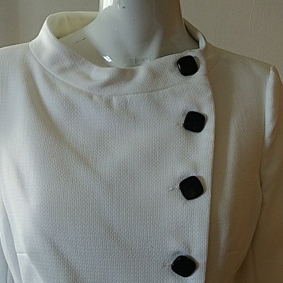 Jacket - Picture 4 of 4